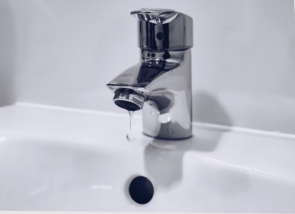 Why Do I Have Bad Sink Drain Smells In My Home Jackwardandsons - Why Is There A Damp Smell In My Bathroom Sink Drains